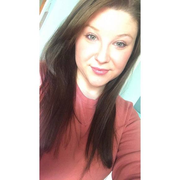 Meet your Posher, Lindsay - Picture 1 of 1